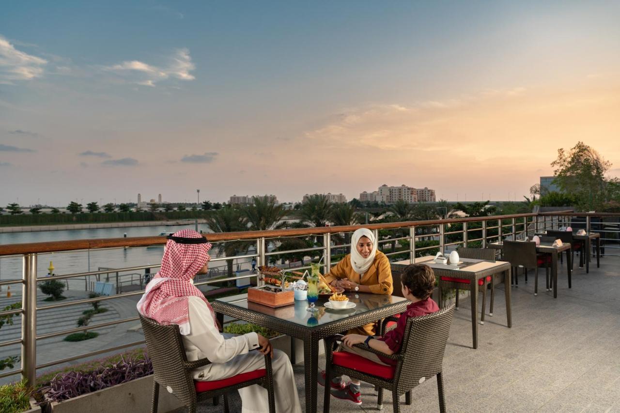 เบย์ ลา ซัน โฮเต็ล แอนด์ มารีนา Hotel King Abdullah Economic City ภายนอก รูปภาพ View of the River