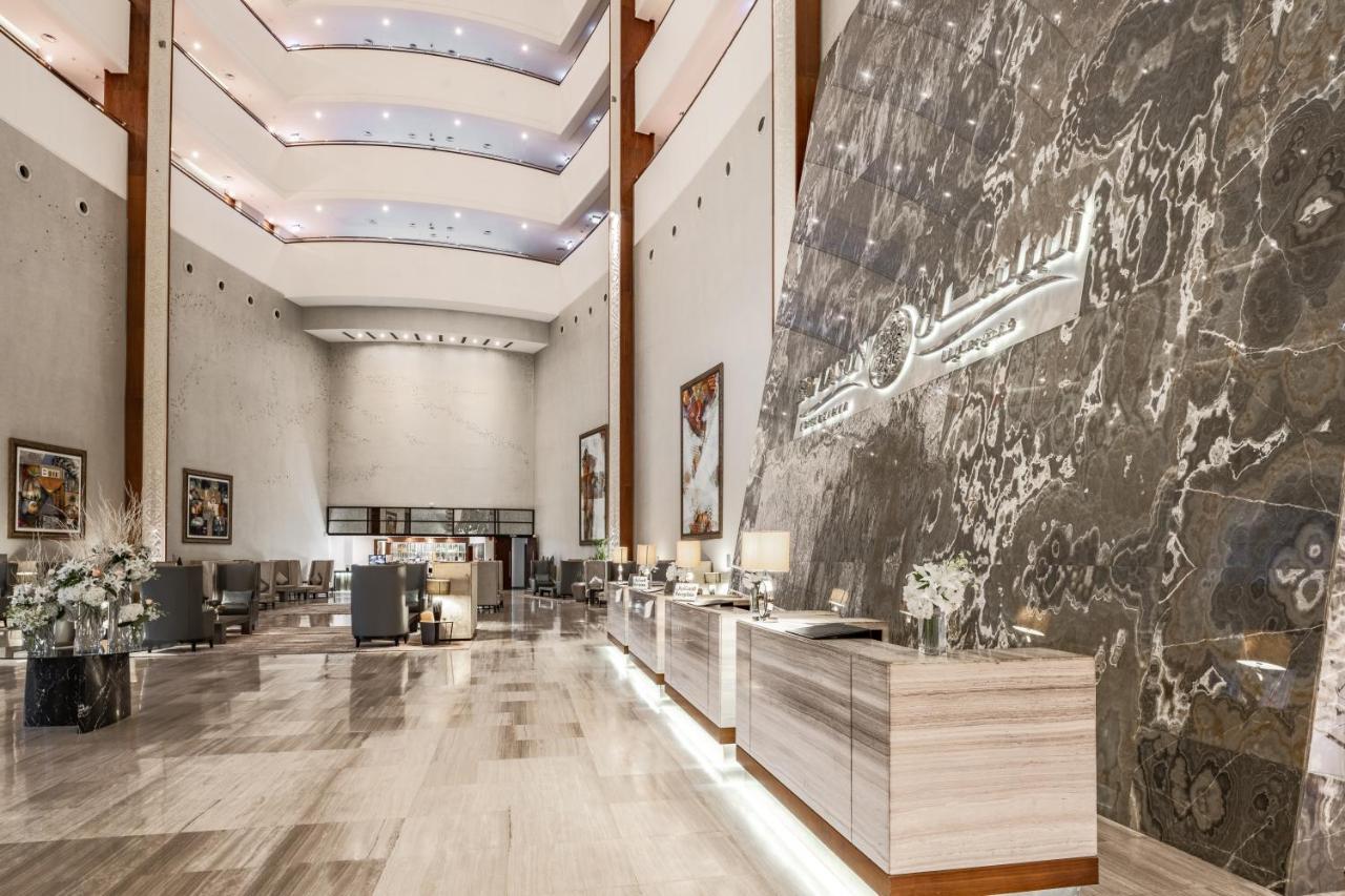 เบย์ ลา ซัน โฮเต็ล แอนด์ มารีนา Hotel King Abdullah Economic City ภายนอก รูปภาพ Lobby