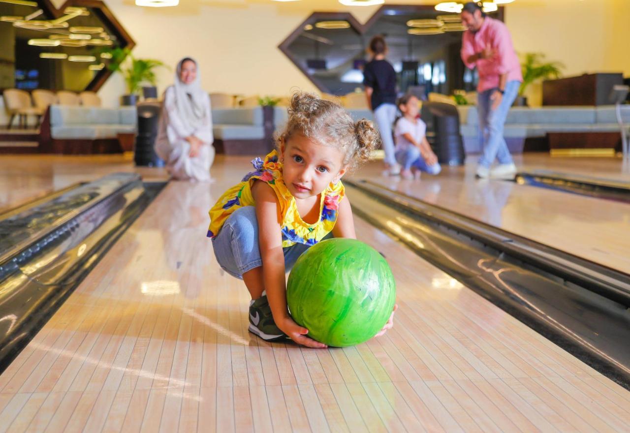 เบย์ ลา ซัน โฮเต็ล แอนด์ มารีนา Hotel King Abdullah Economic City ภายนอก รูปภาพ Bowling