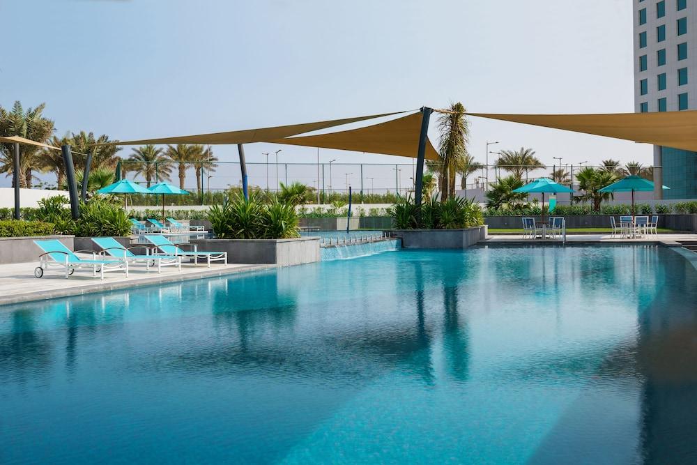 เบย์ ลา ซัน โฮเต็ล แอนด์ มารีนา Hotel King Abdullah Economic City ภายนอก รูปภาพ The swimming pool at the hotel